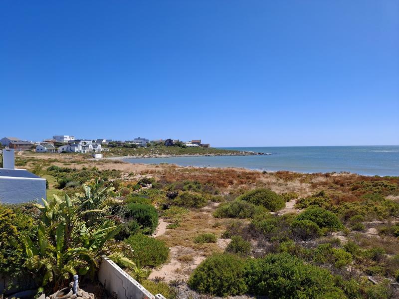 4 Bedroom Property for Sale in Britannia Bay Western Cape